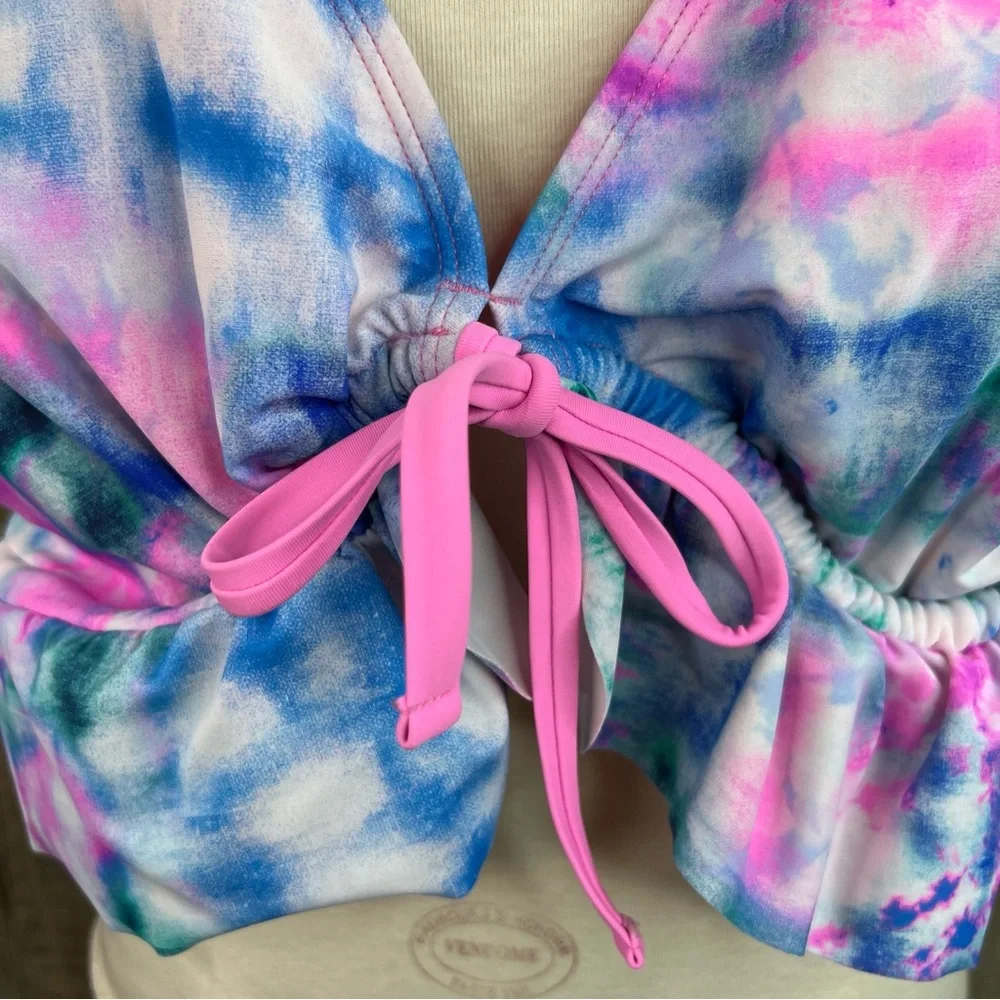 Decree Size 3X Tie Dye Ruffle Hem Tie Front Bikini Padded Top w/Side Wir…